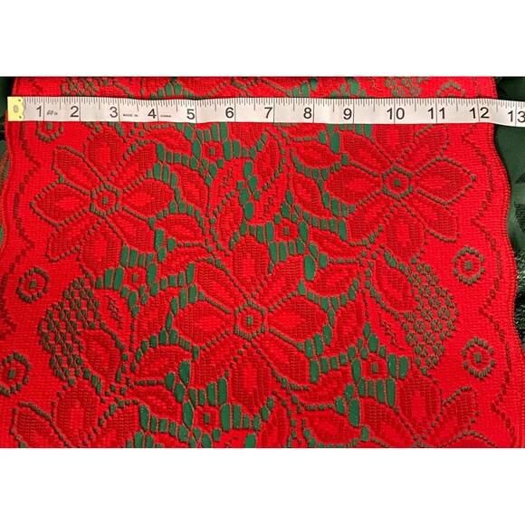 Vtg Table Runner Beautiful Red Lace Look with Poinsettia Pattern & Green Backer - Picture 7 of 7